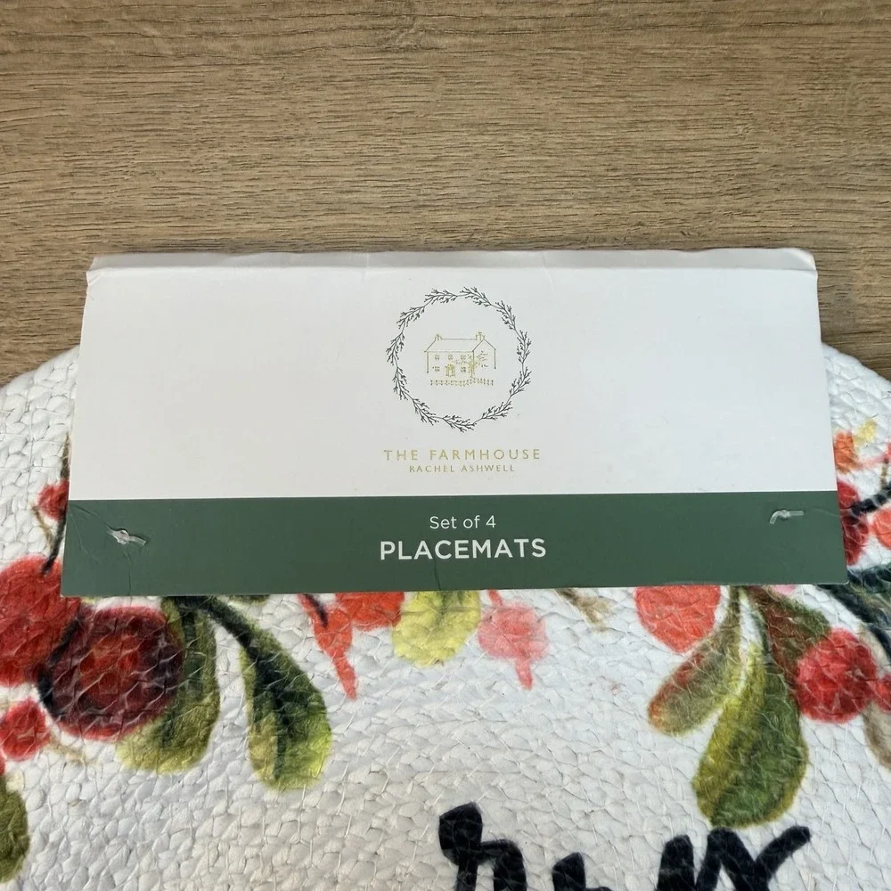 Rachel Ashwell Christmas Placemats Farmhouse Round Red Berries Merry Christmas